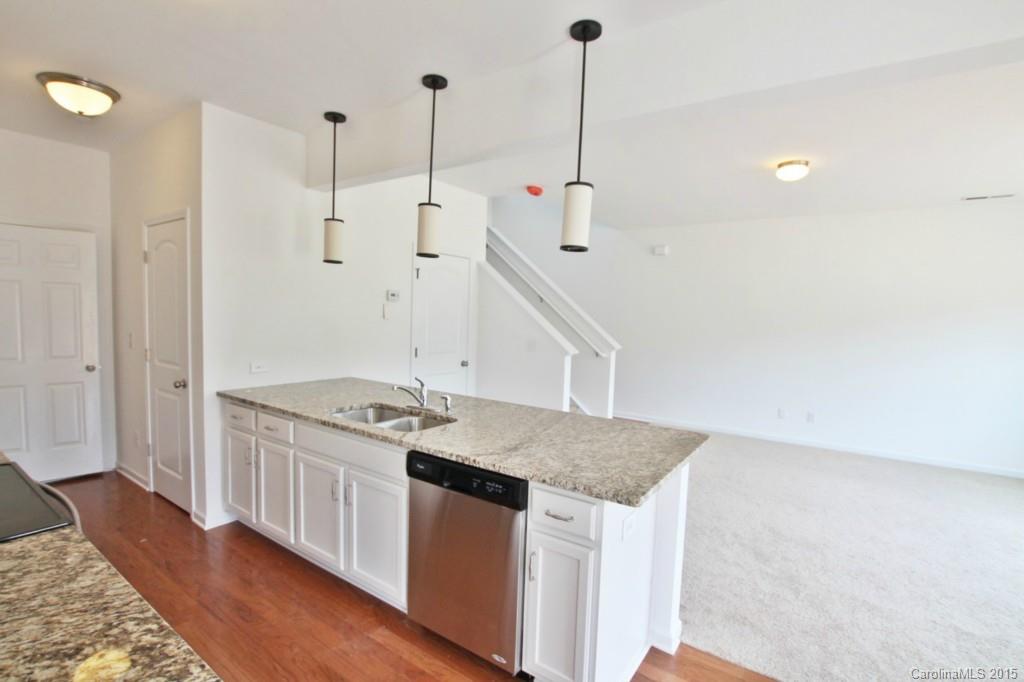 Newport Lakes - Residential