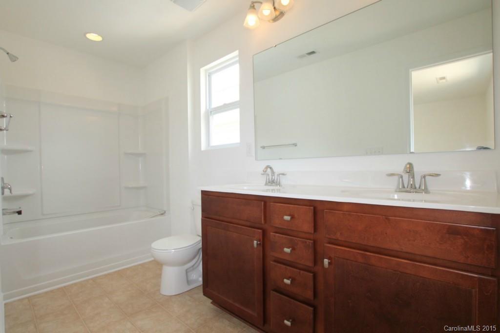 Newport Lakes - Residential