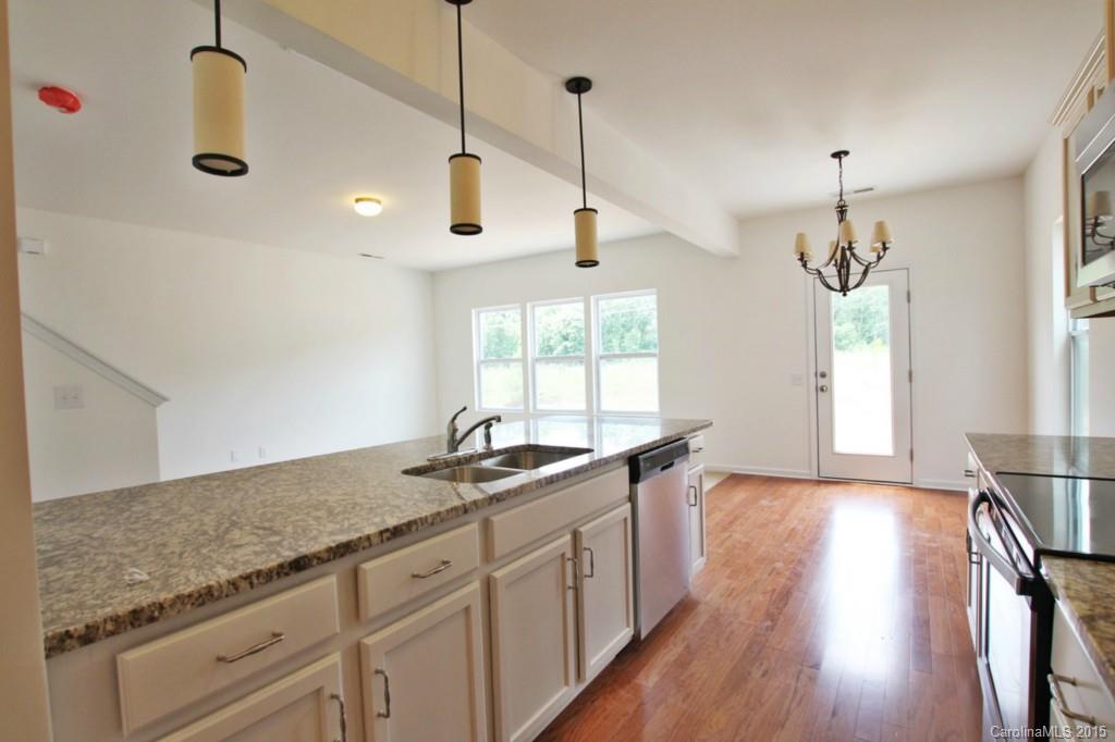 Newport Lakes - Residential