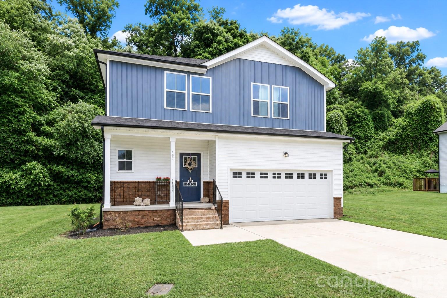 487 Kacys Way Place SE