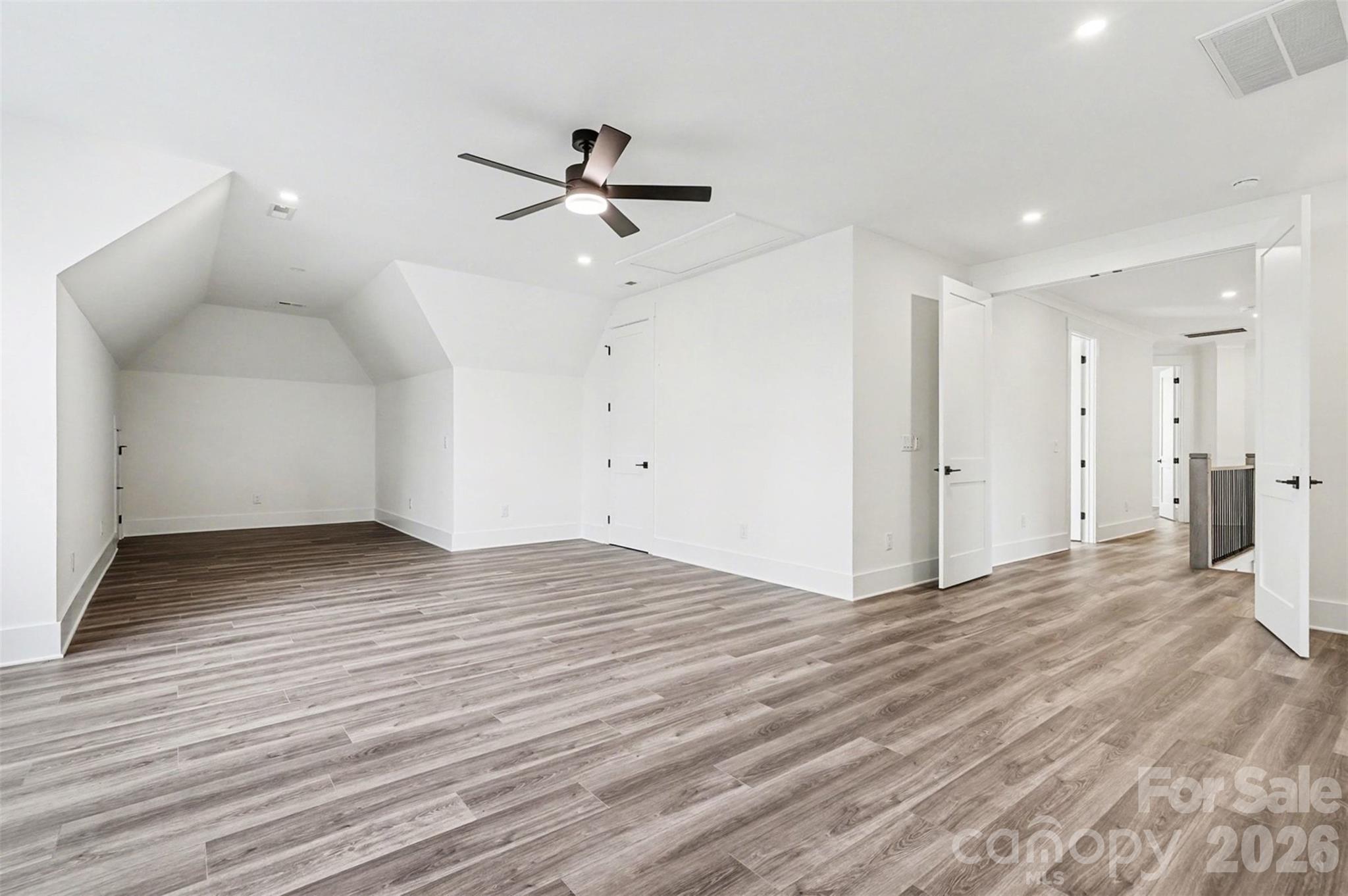 Shady Cove - Residential