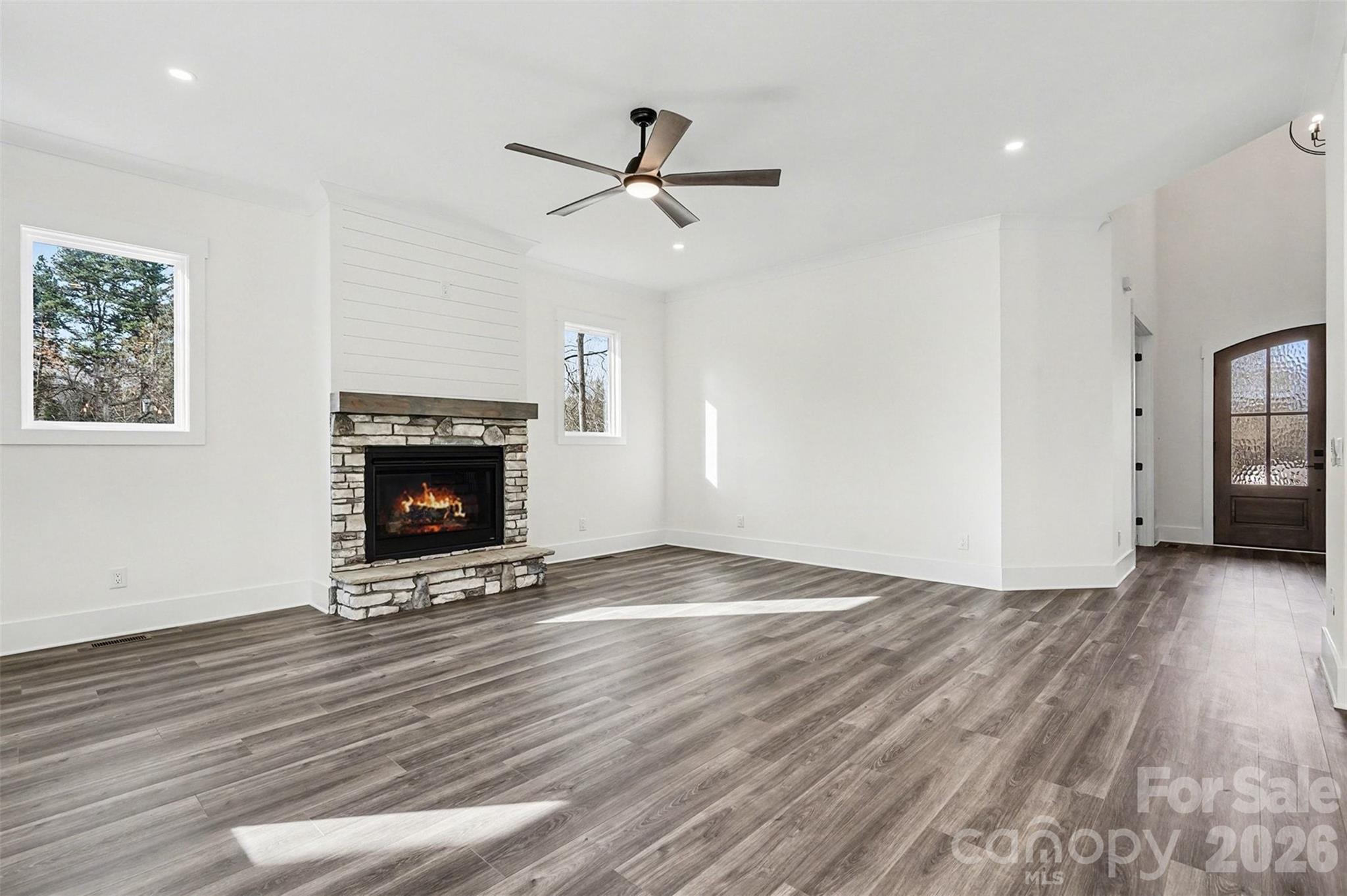 Shady Cove - Residential