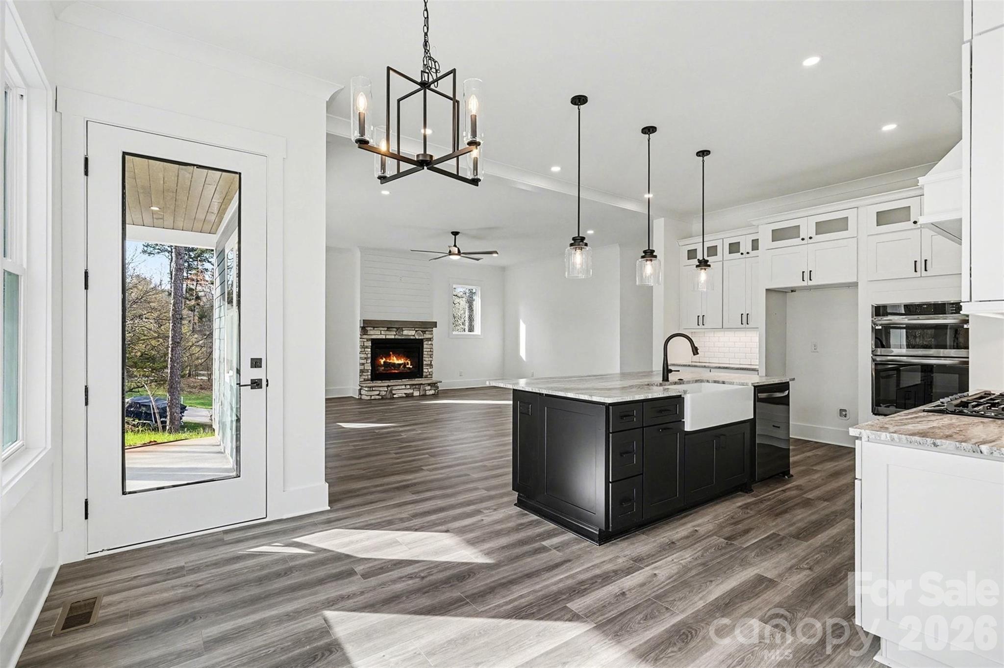 Shady Cove - Residential