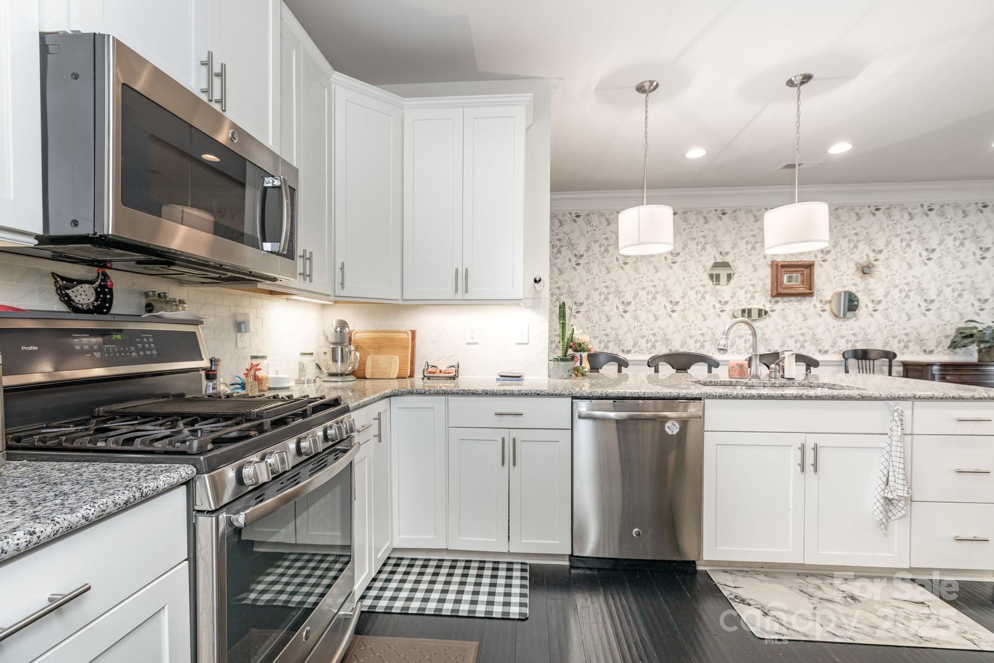 Edison Square - Residential