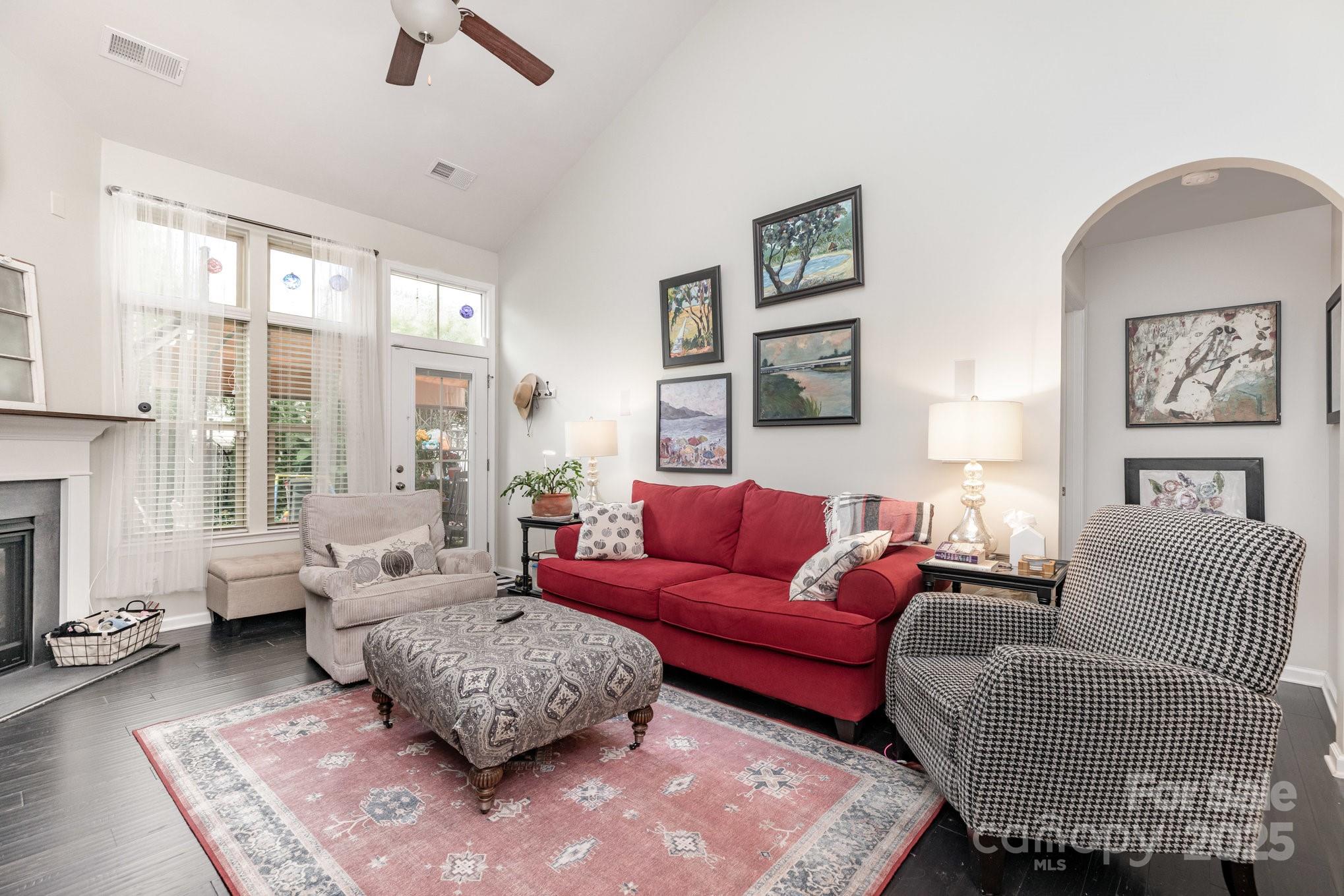 11070 Discovery Drive NW