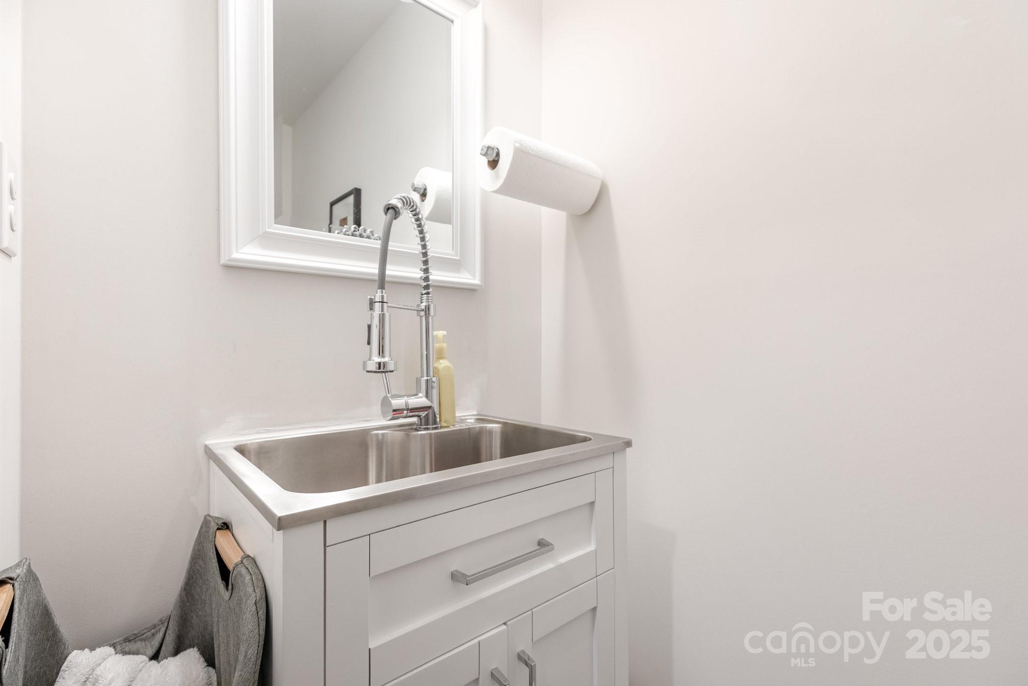 Edison Square - Residential
