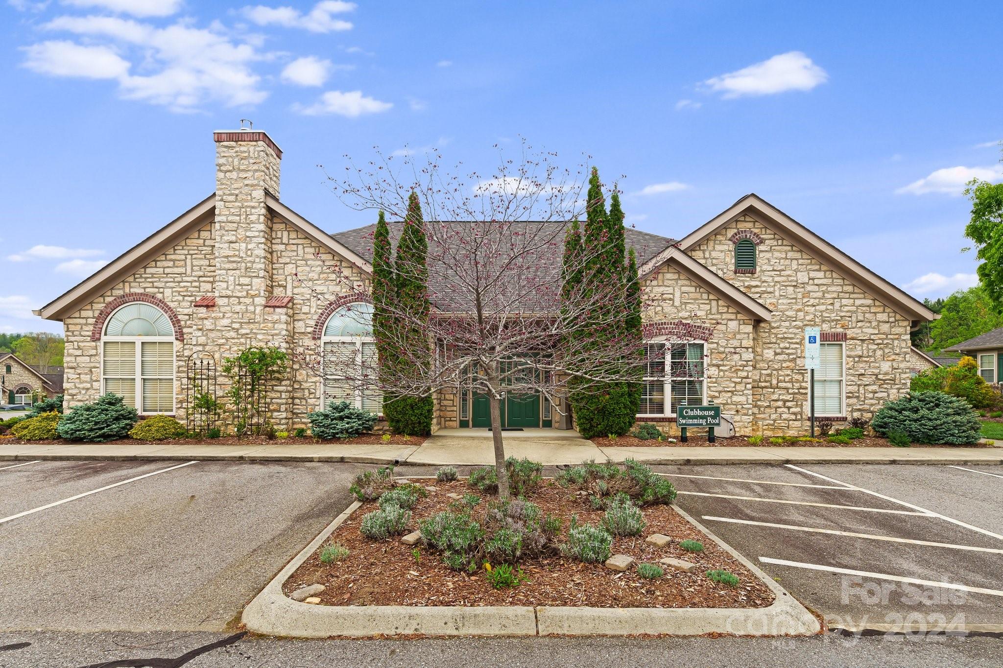 Hamburg Crossing - Residential