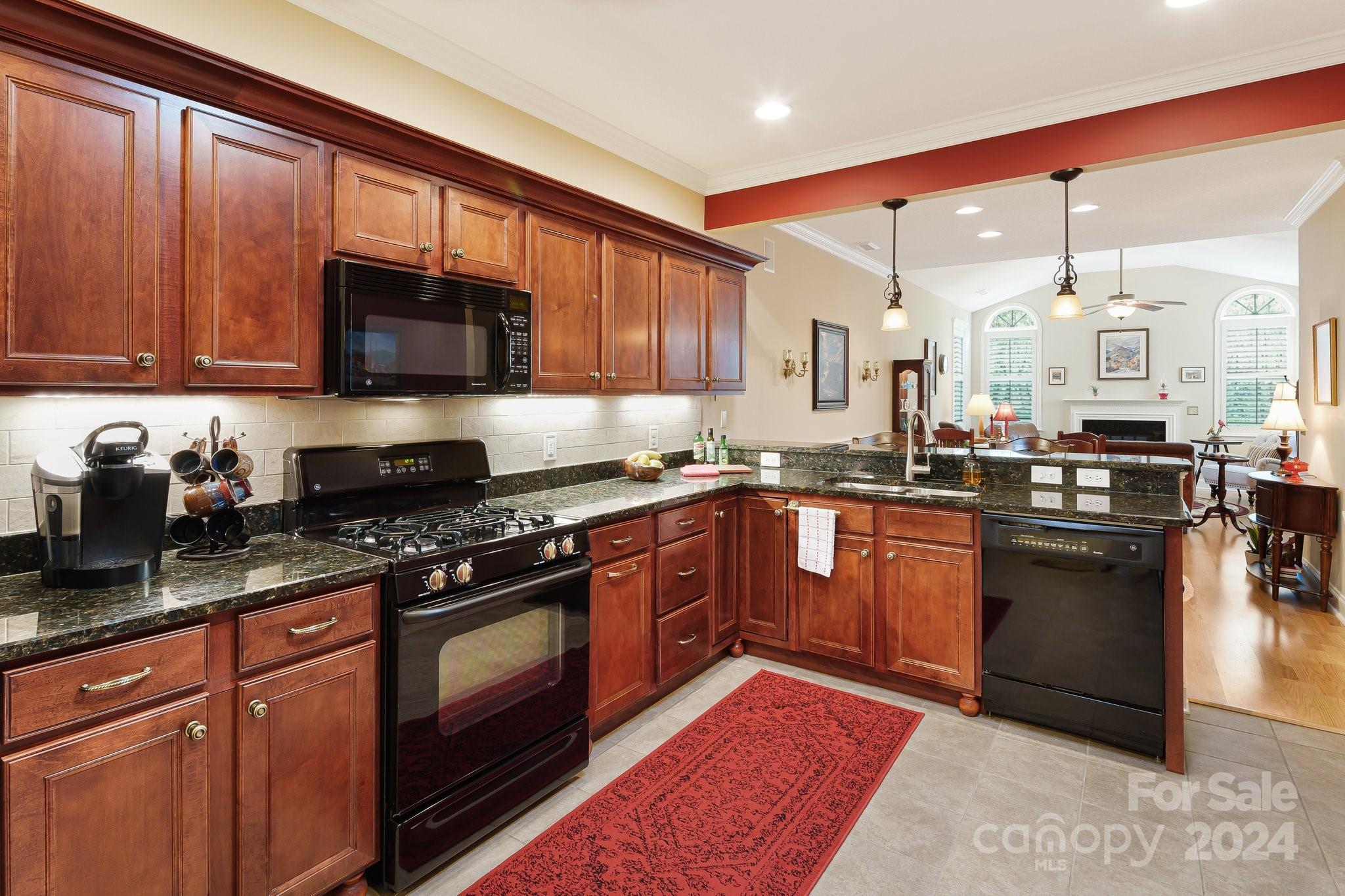 Hamburg Crossing - Residential