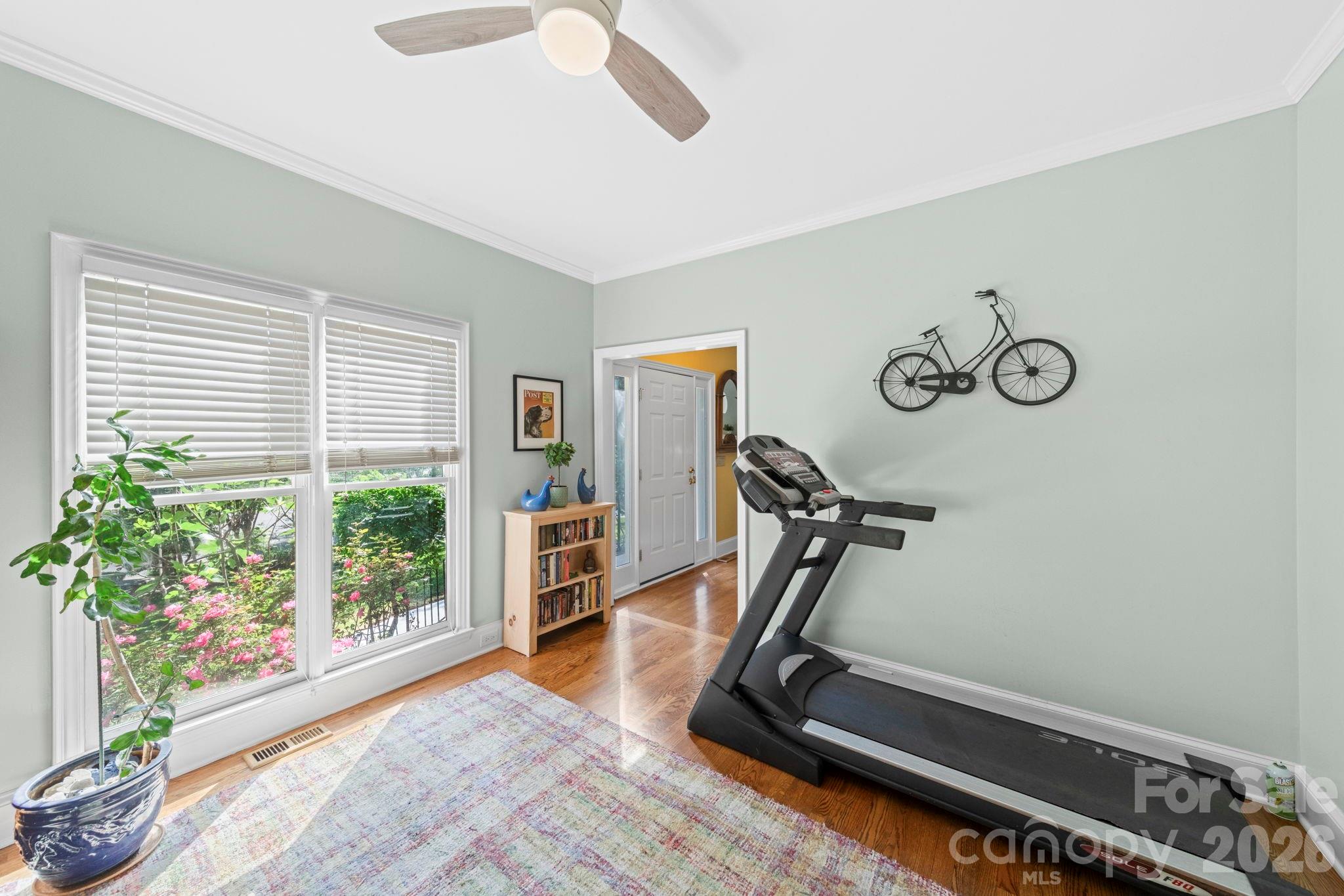 1265 Braeburn Road NW