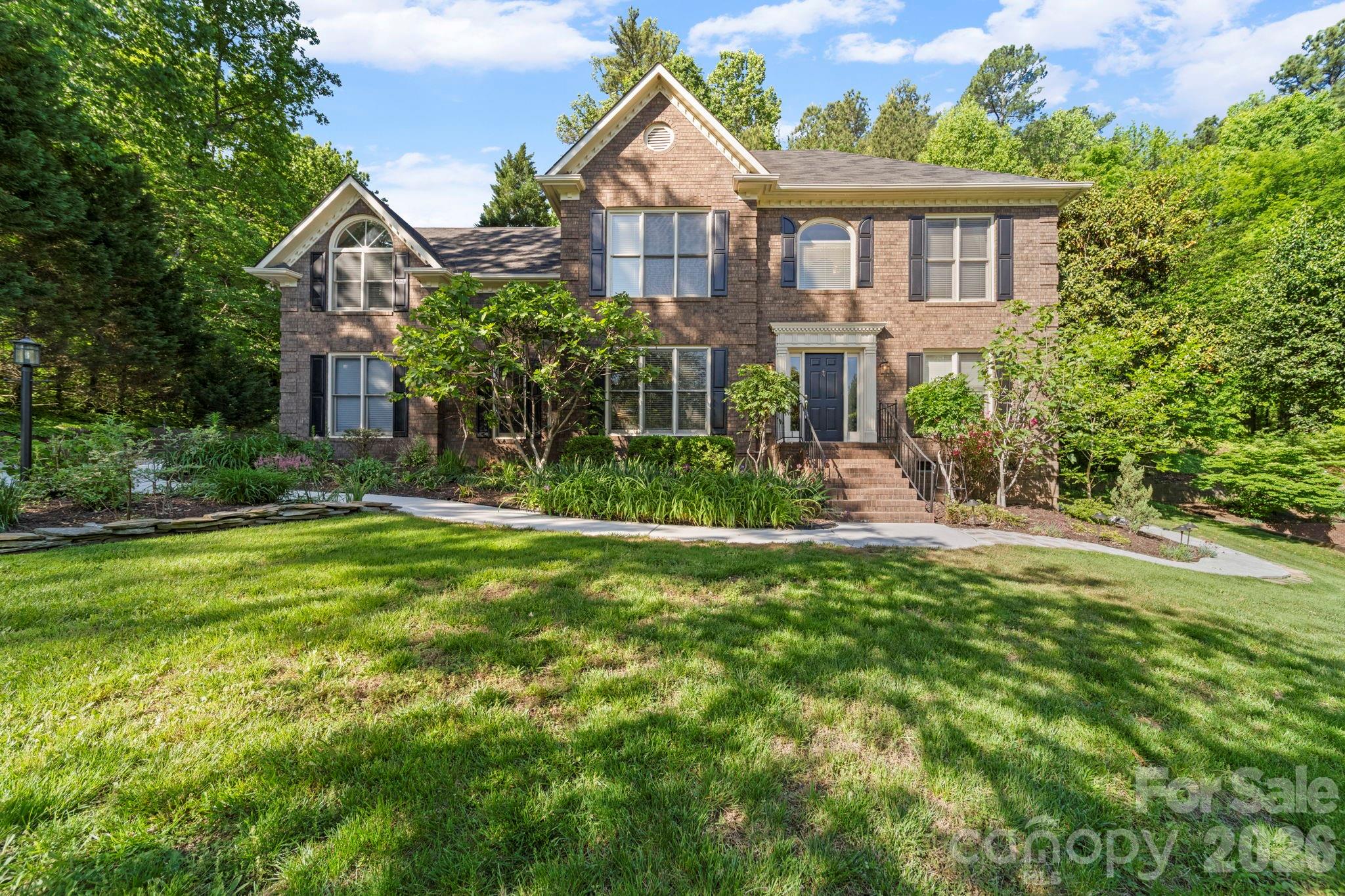 1265 Braeburn Road NW