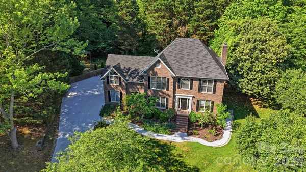 1265 BRAEBURN RD NW, CONCORD, NC 28027 - Image 4dbf2bc2e3f5ce33fb4852d3710ad5c5/3792106409