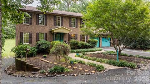 Photo of 3110 Ninth Tee Drive, Newton, NC 28658 (MLS # 4427024)