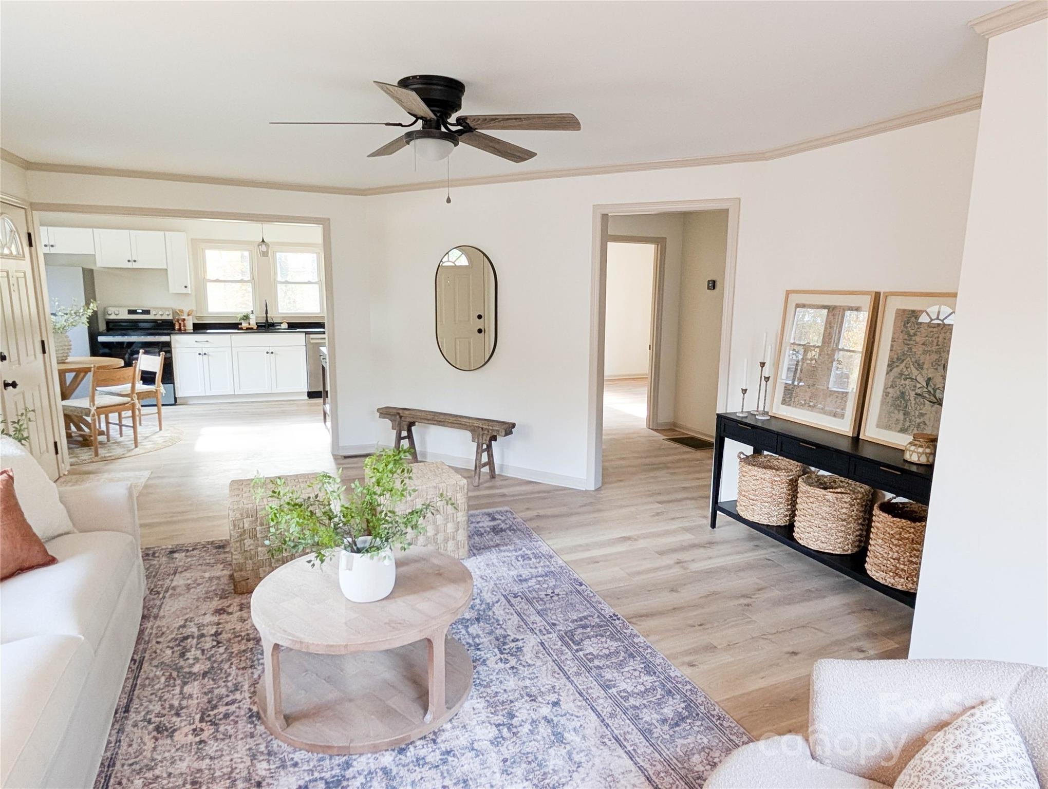 428 E Division Avenue