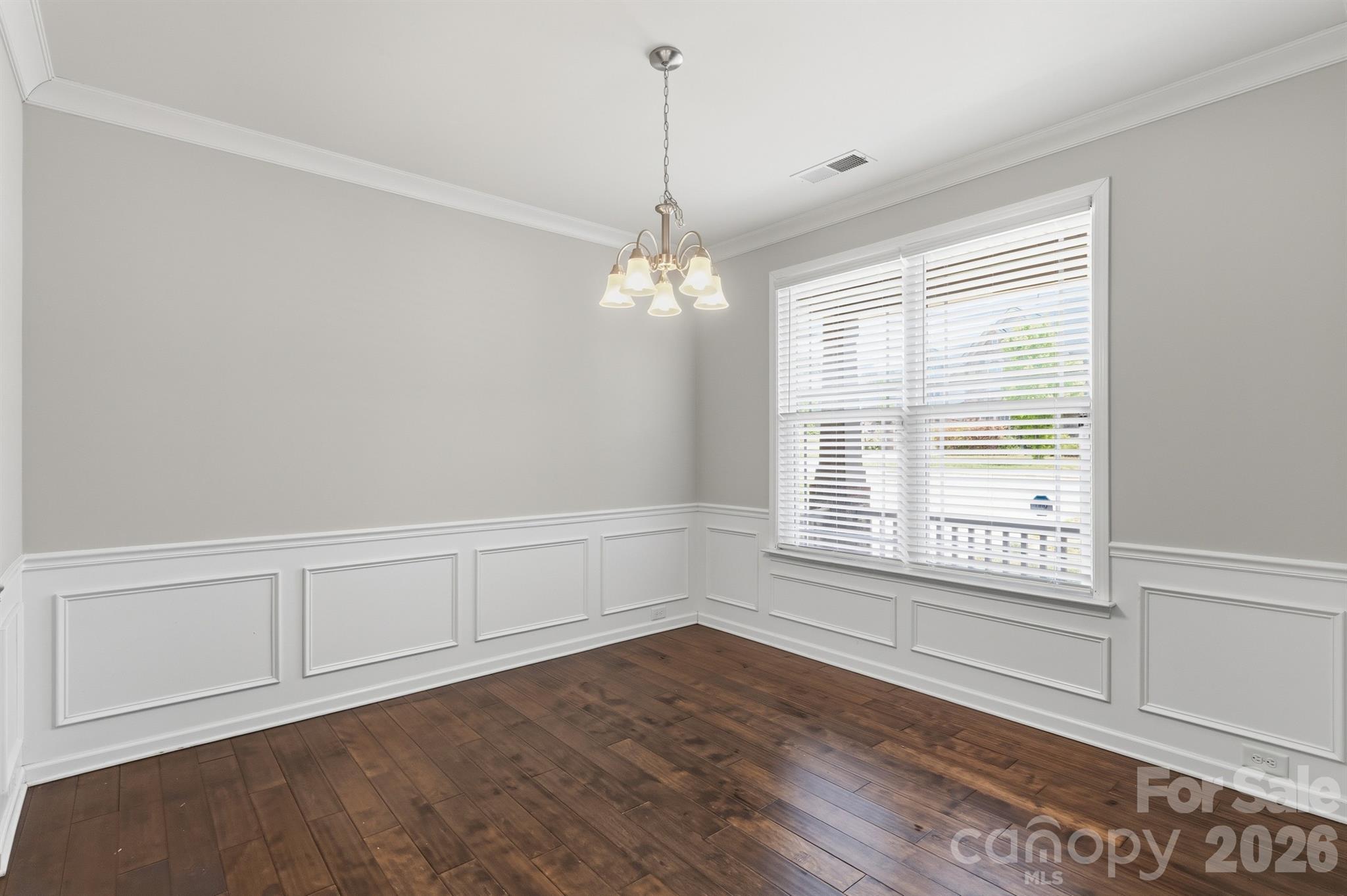 2589 Shoal Park Road