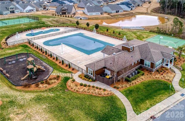 Wellington Chase - Residential