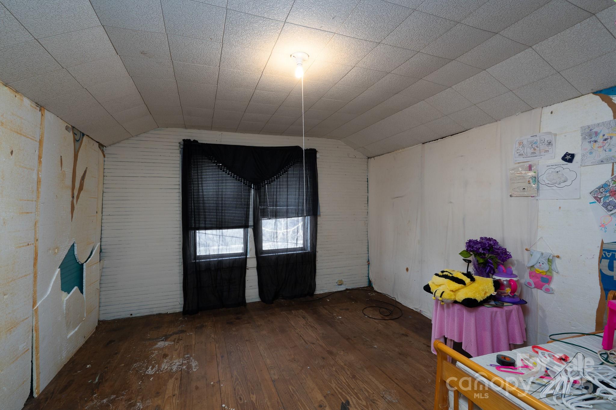 Yadkin Heights - Residential