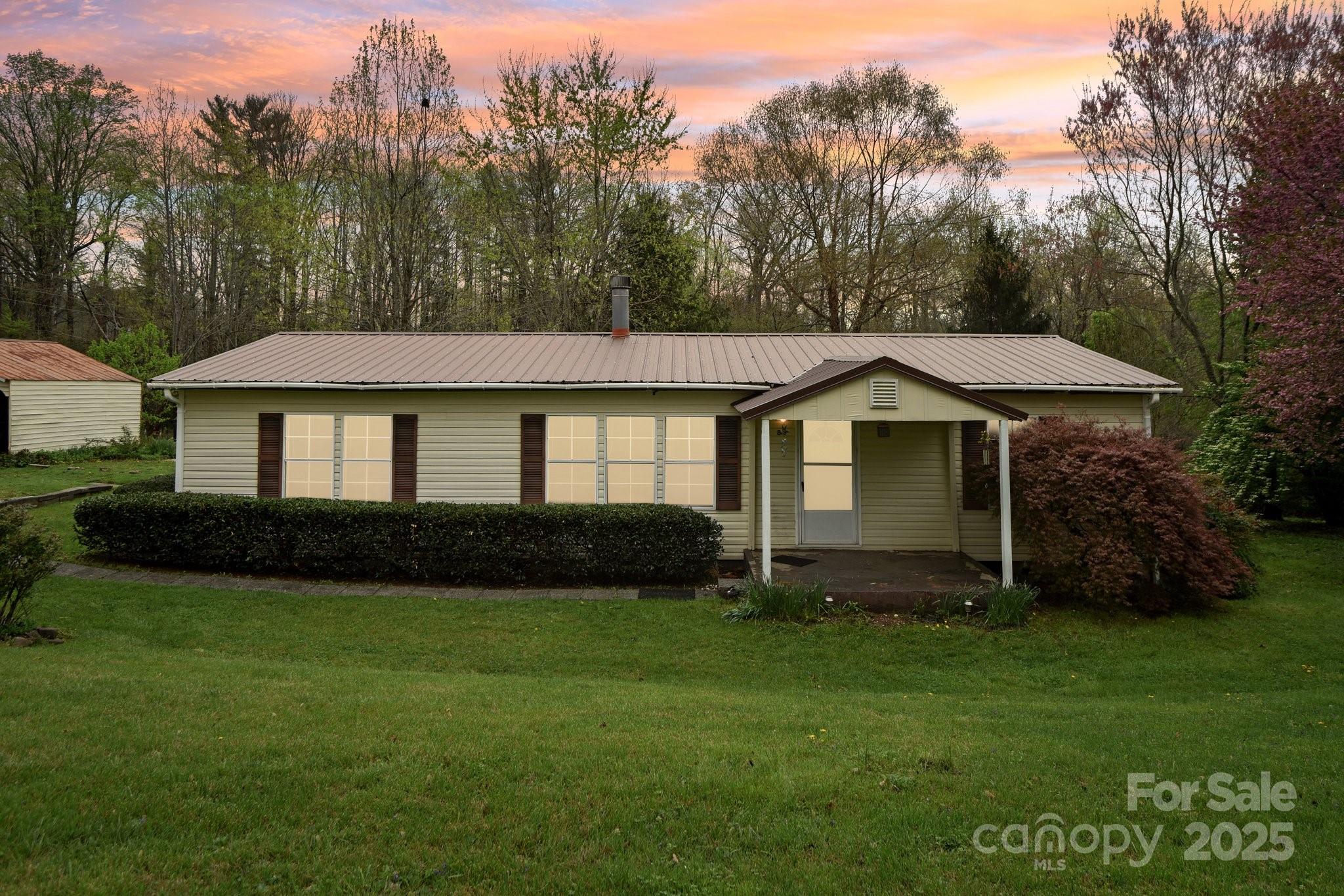 83 Libbey Lane