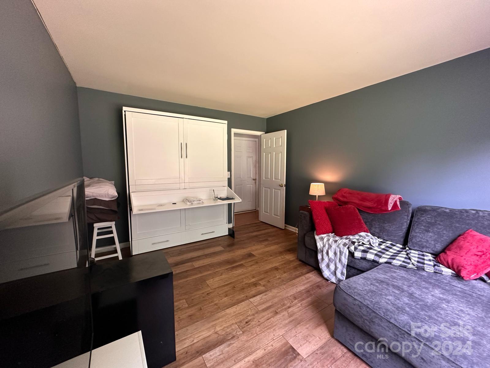 Alexandria - Residential