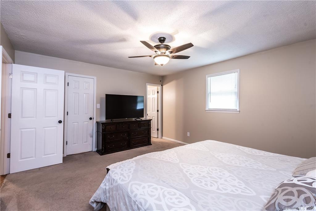 Sandy Pines - Residential