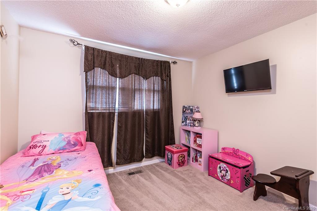 Sandy Pines - Residential