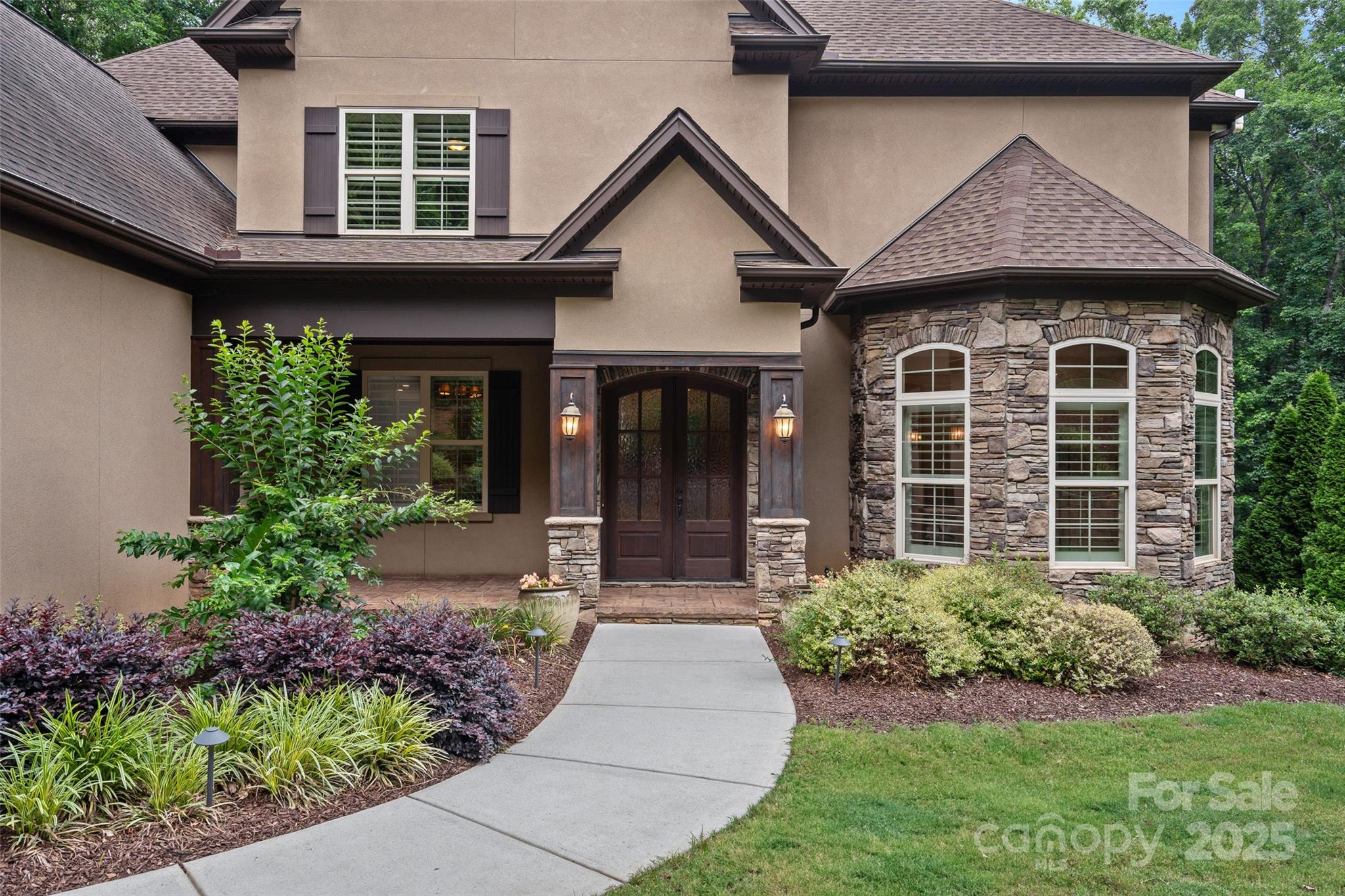 117 Walking Horse Trail