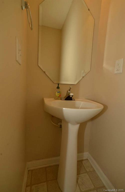 Tall Oaks - Residential Lease