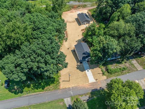 A home in Hickory