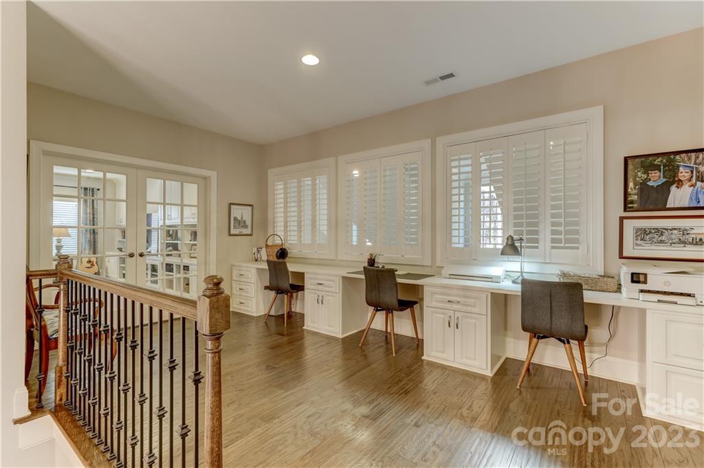 The Palisades - Residential