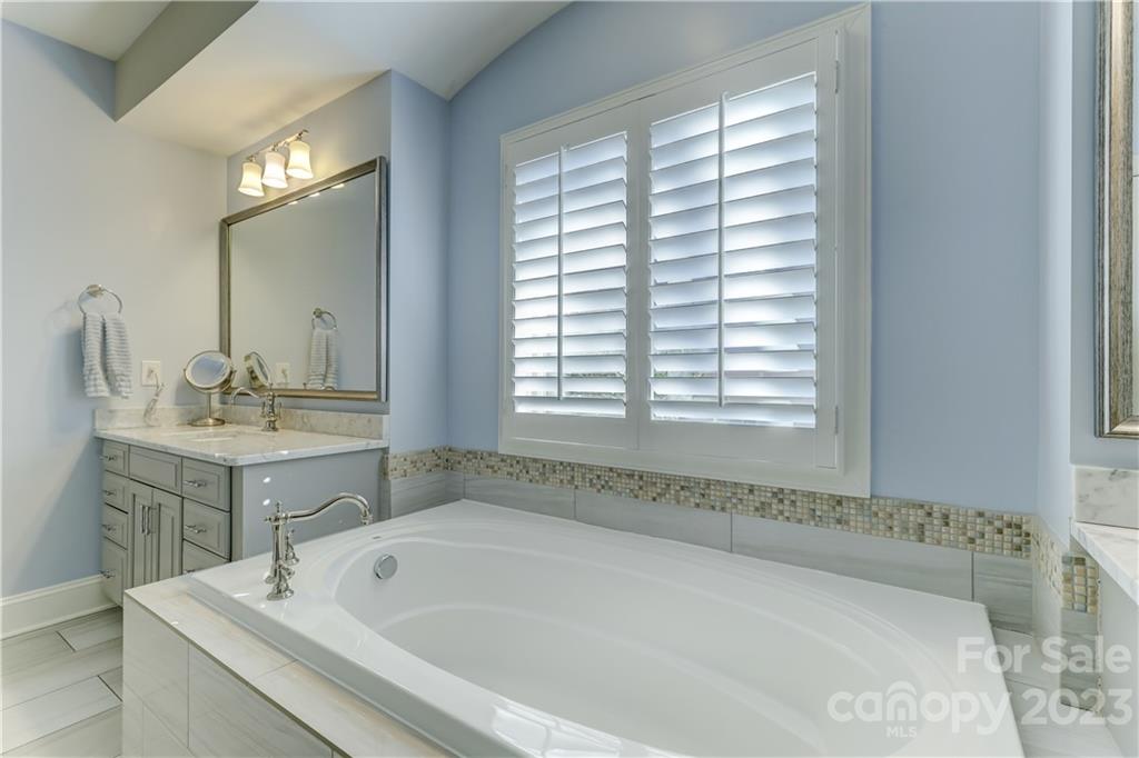 The Palisades - Residential