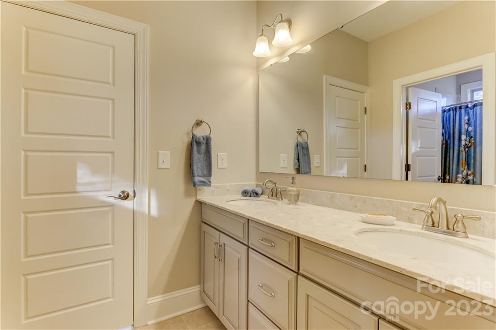 The Palisades - Residential