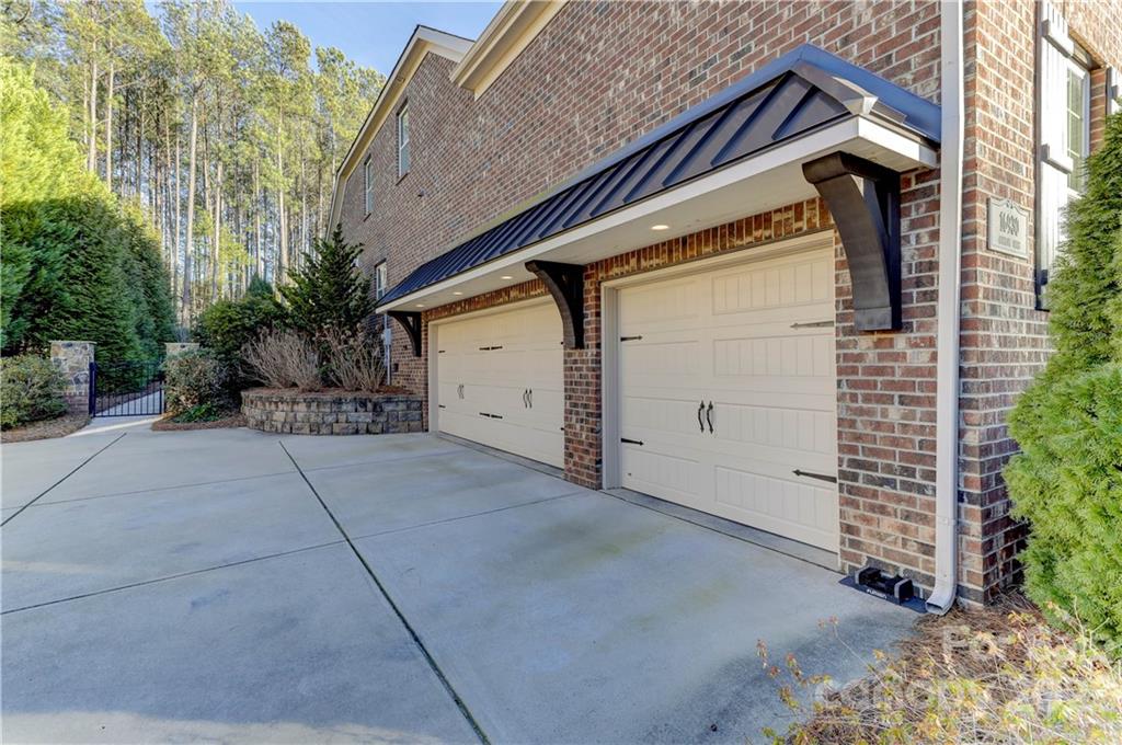 The Palisades - Residential