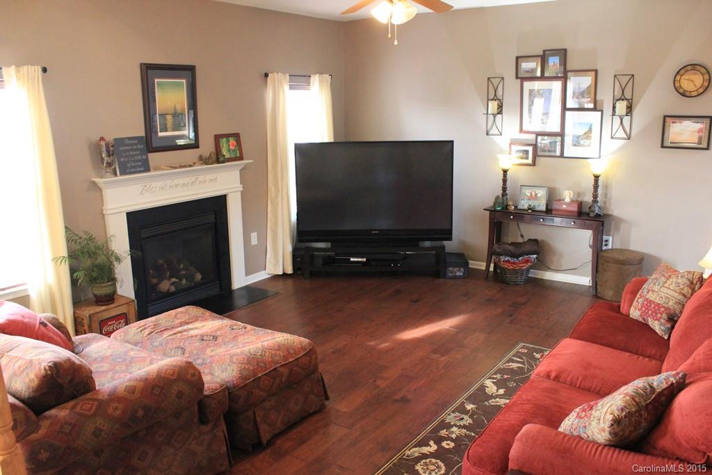 Curtis Pond - Residential