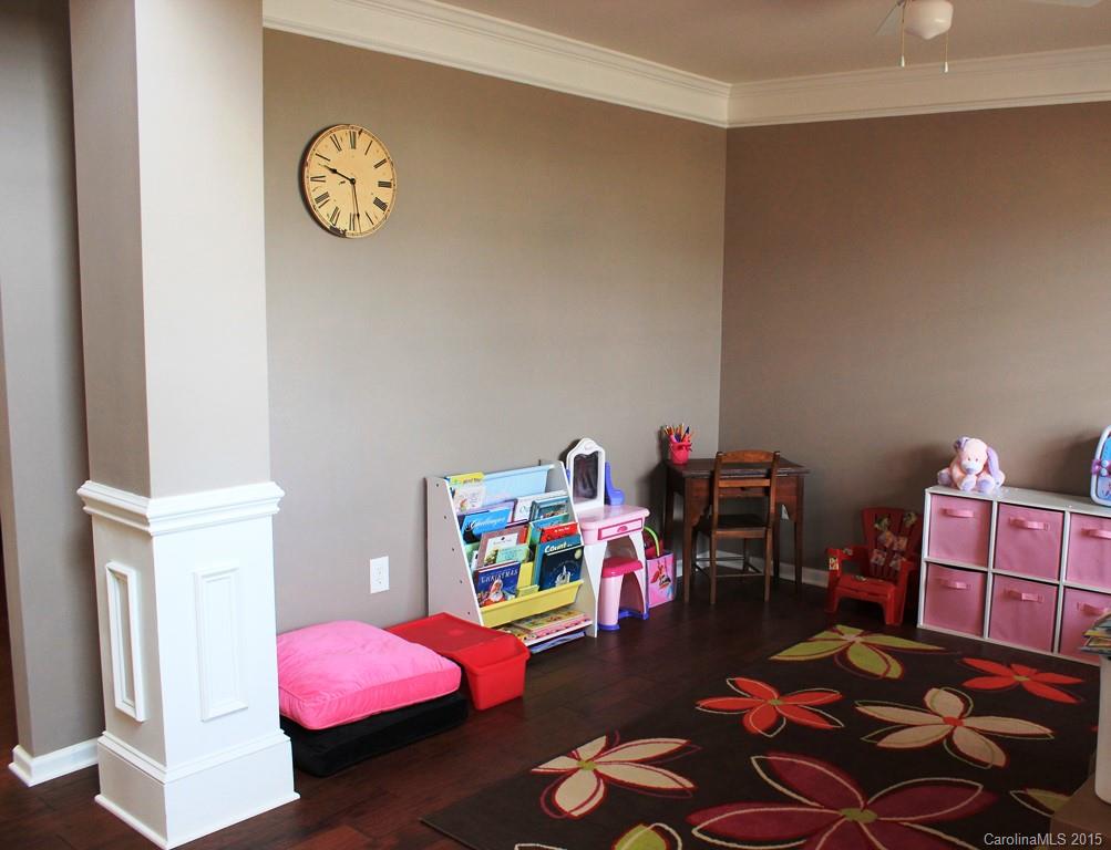 Curtis Pond - Residential