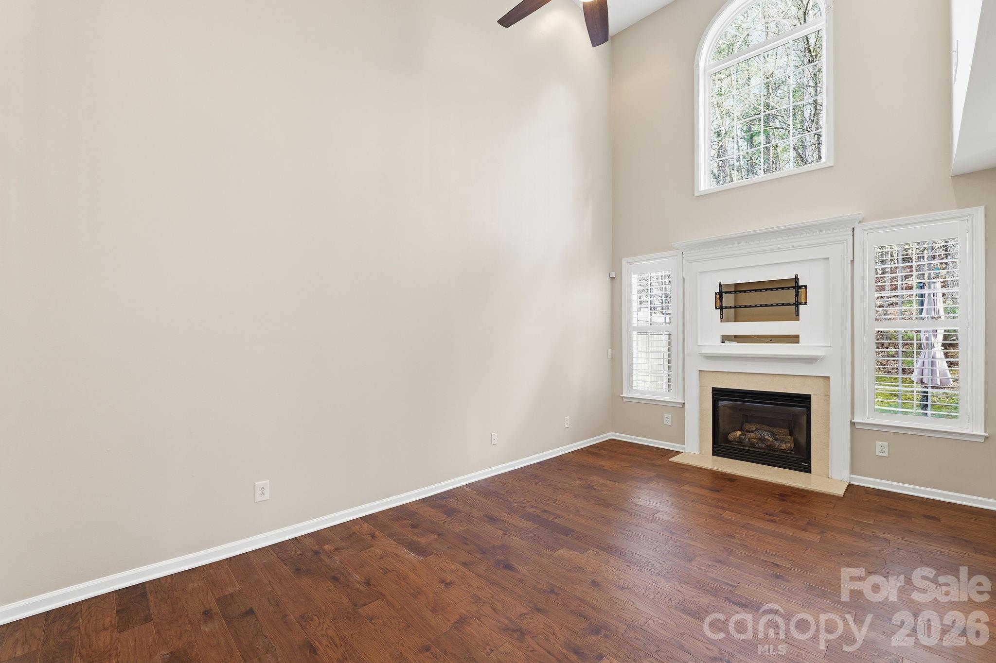 Lake Shore On Lake Wylie - Residential