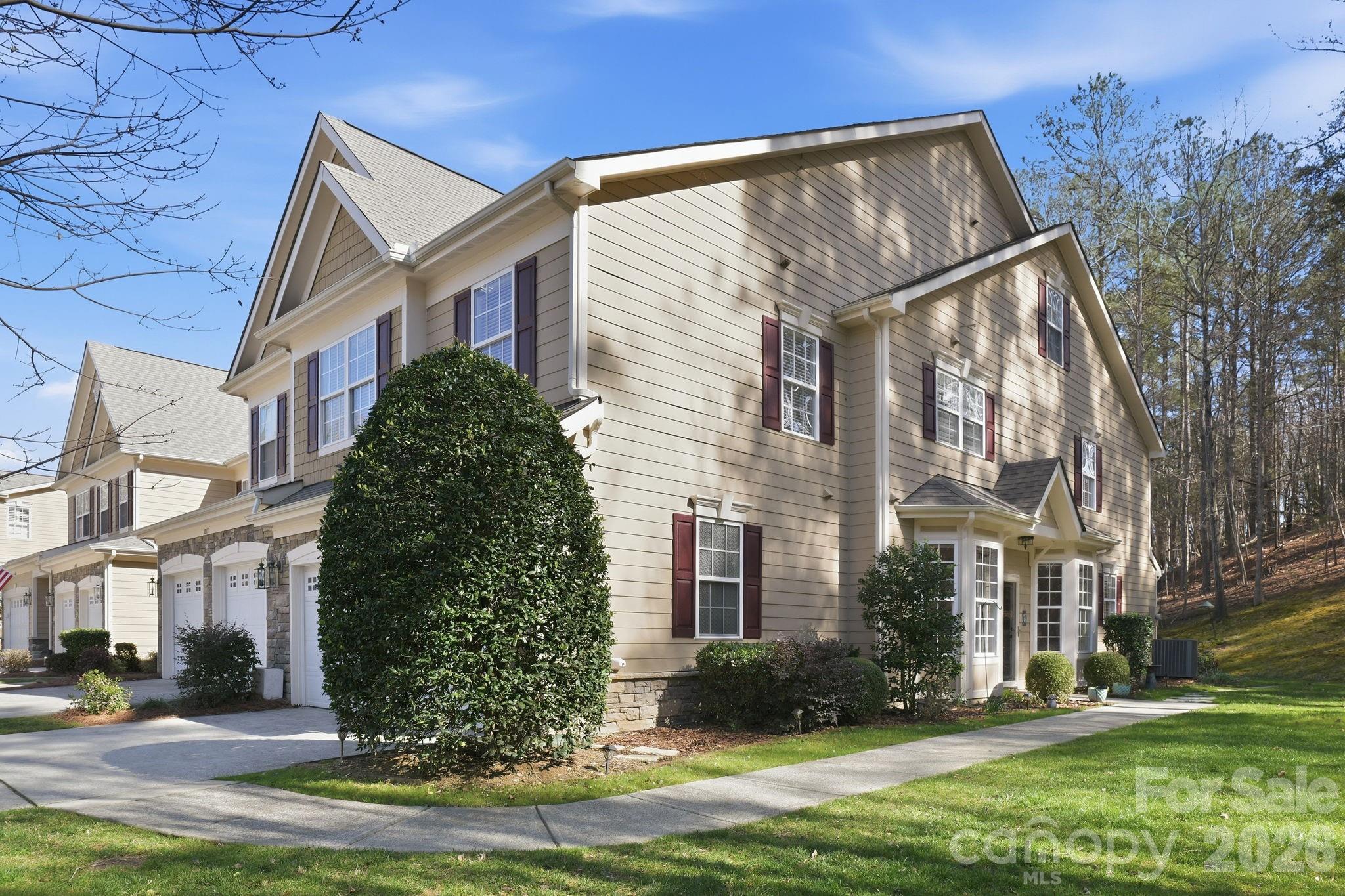 Lake Shore On Lake Wylie - Residential