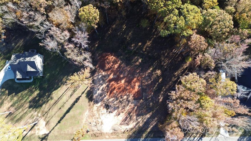 Come build your dream Home on a quiet street located in Waxhaw's Aubert Landing community! This vacant lot sits on 0.92 acres, has been cleared, and is ready to be built on. Union County has approved a 4 bedroom Conventional (pump to 25% reduction) septic permit, as well as a well permit. This is a no HOA community, but does have restrictive covenants. 
Contact the listing agent today to schedule a site visit!