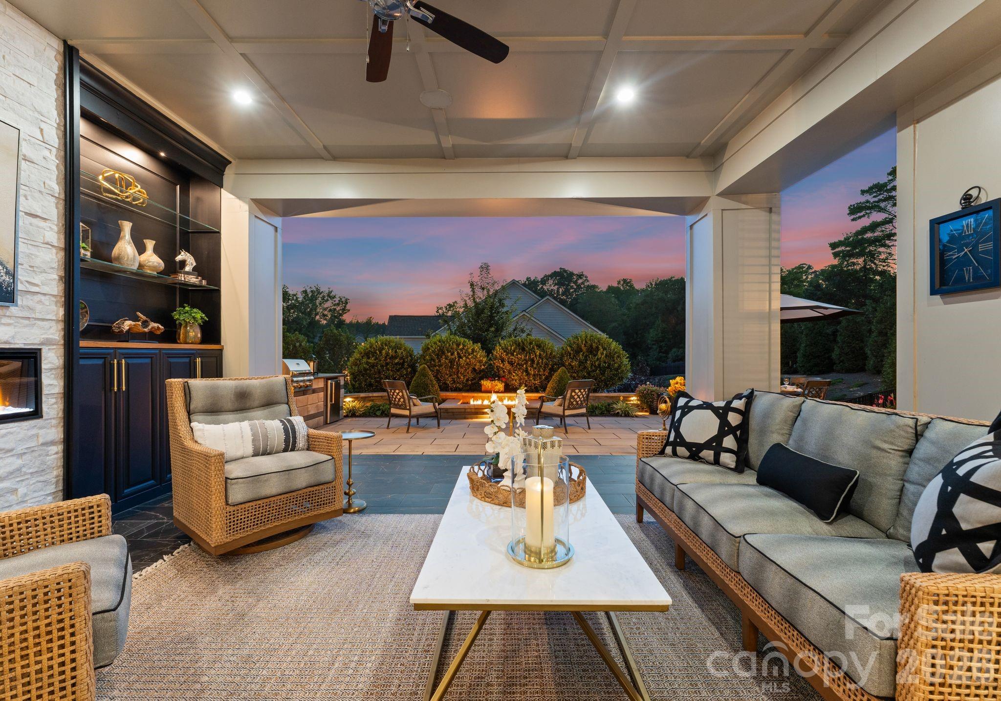 1035 Chippenham Avenue