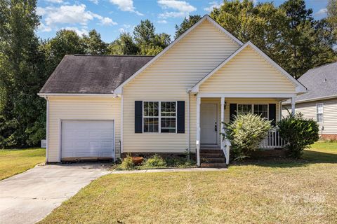 Photo of 1001 Loch Lomond Circle, Concord, NC 28025 (MLS # 4303943)