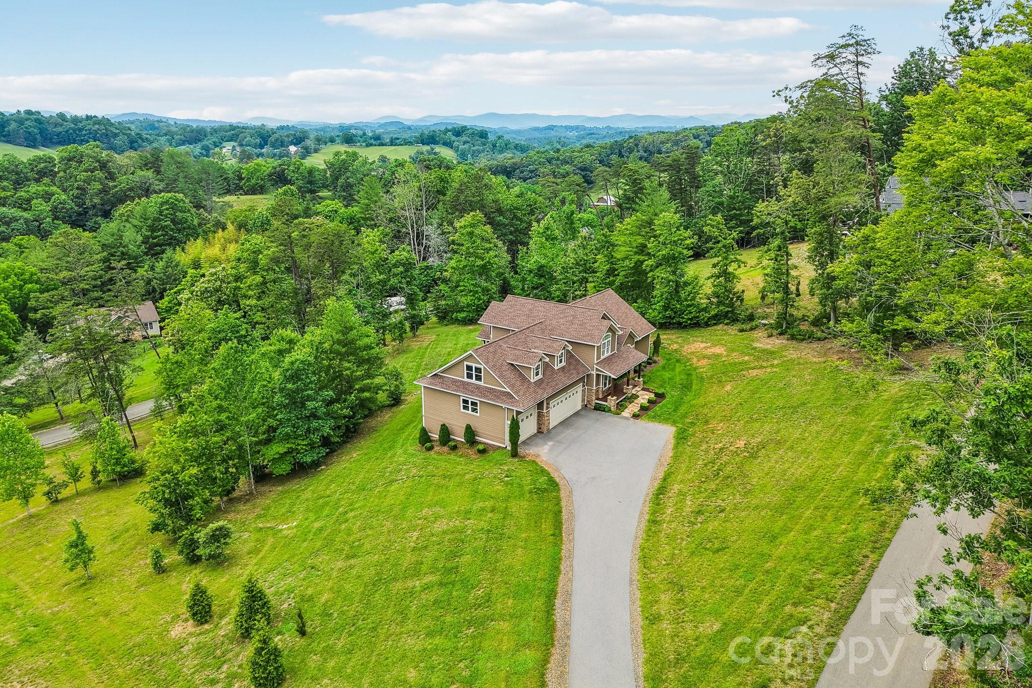 106 Saddle Ridge Drive