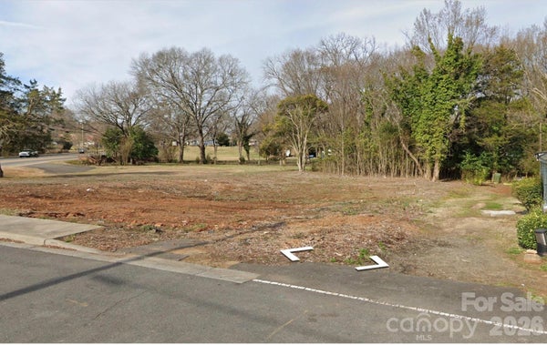 201 SANDERS ST, FORT MILL, SC 29715 - Image 4dee68b71e770403add2a8258bcfe3af/3740365951