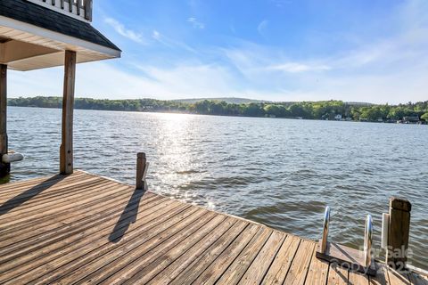 Photo of 338 Fairfield Court, Mount Gilead, NC 27306 (MLS # 4242169)