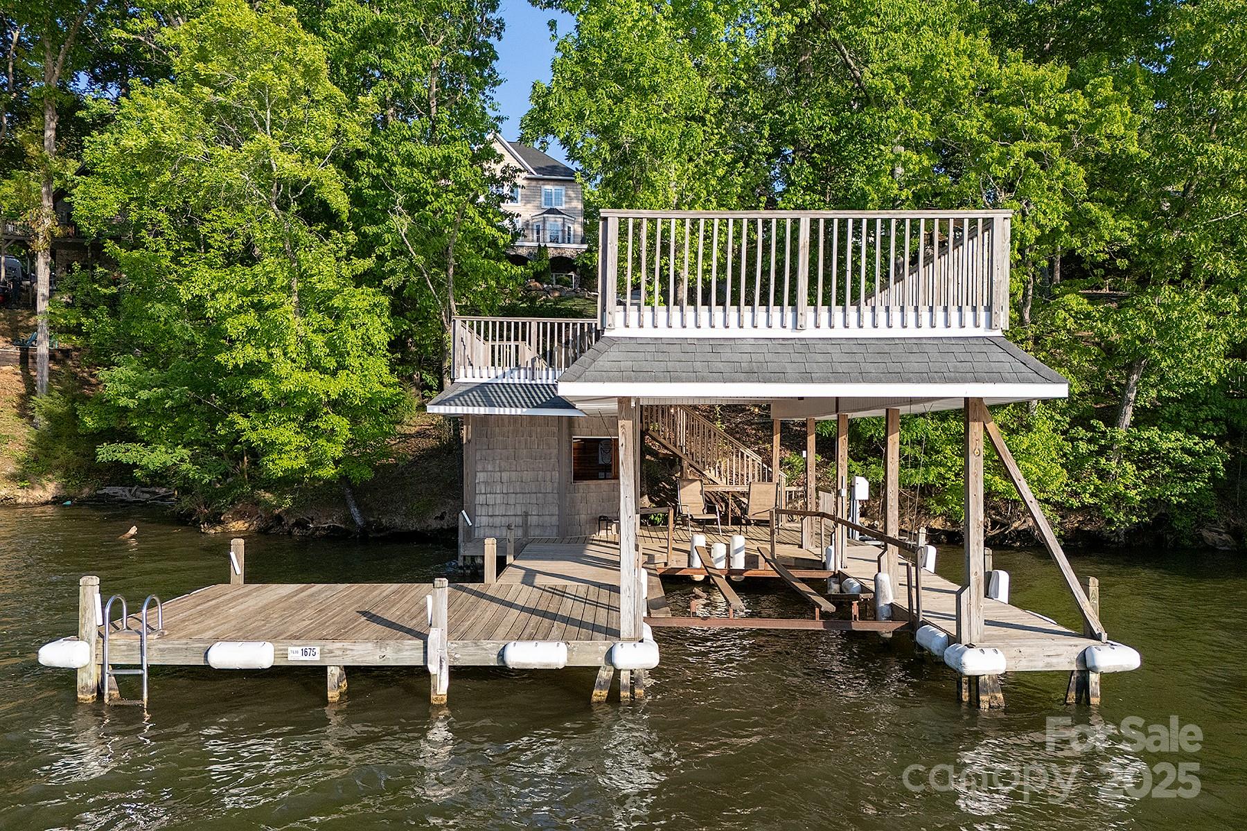 338 Fairfield Court
