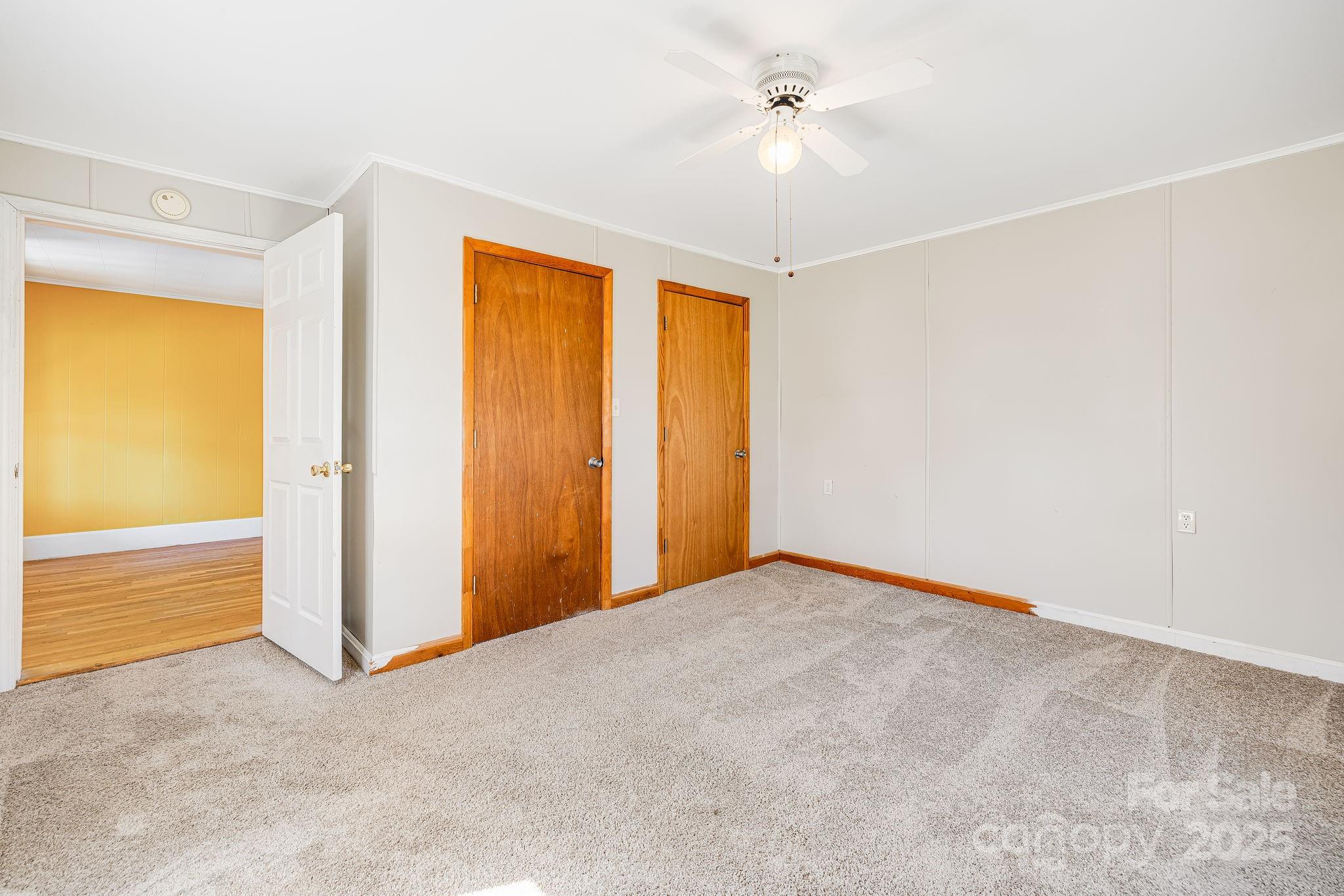 Clyde, North Carolina 28721, United States, 3 Bedrooms Bedrooms, ,2 BathroomsBathrooms,Residential,Under Contract,89127