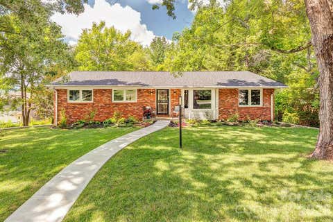 Photo of 47 Deerwood Drive, Asheville, NC 28805 (MLS # 4411238)