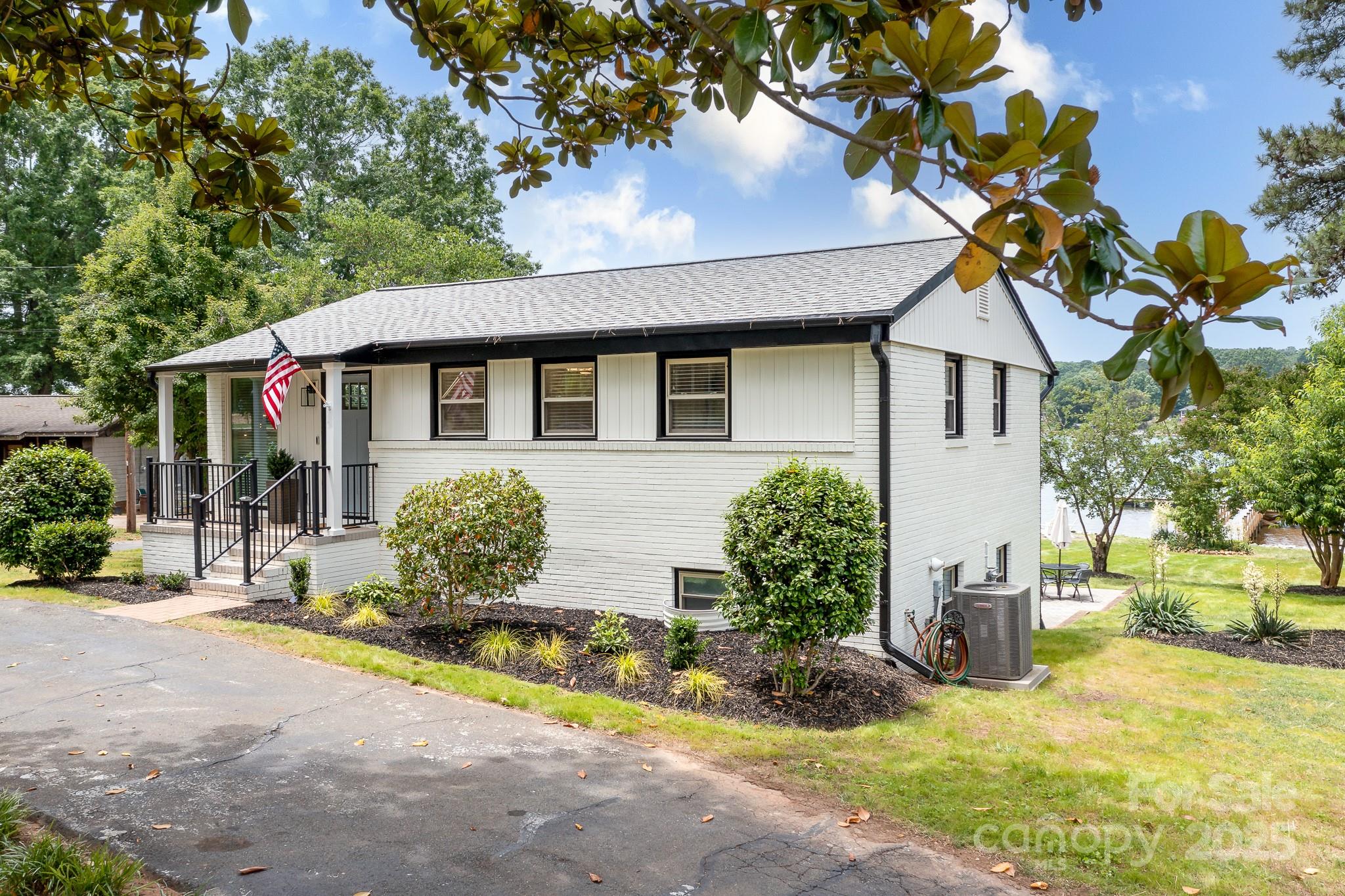 Lake Norman Bonanza - Residential