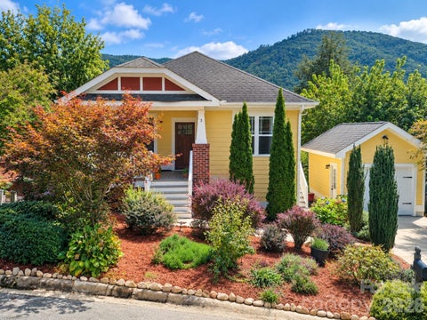 Photo of 3 Byrdcliffe Lane, Asheville, NC 28805 (MLS # 4426745)