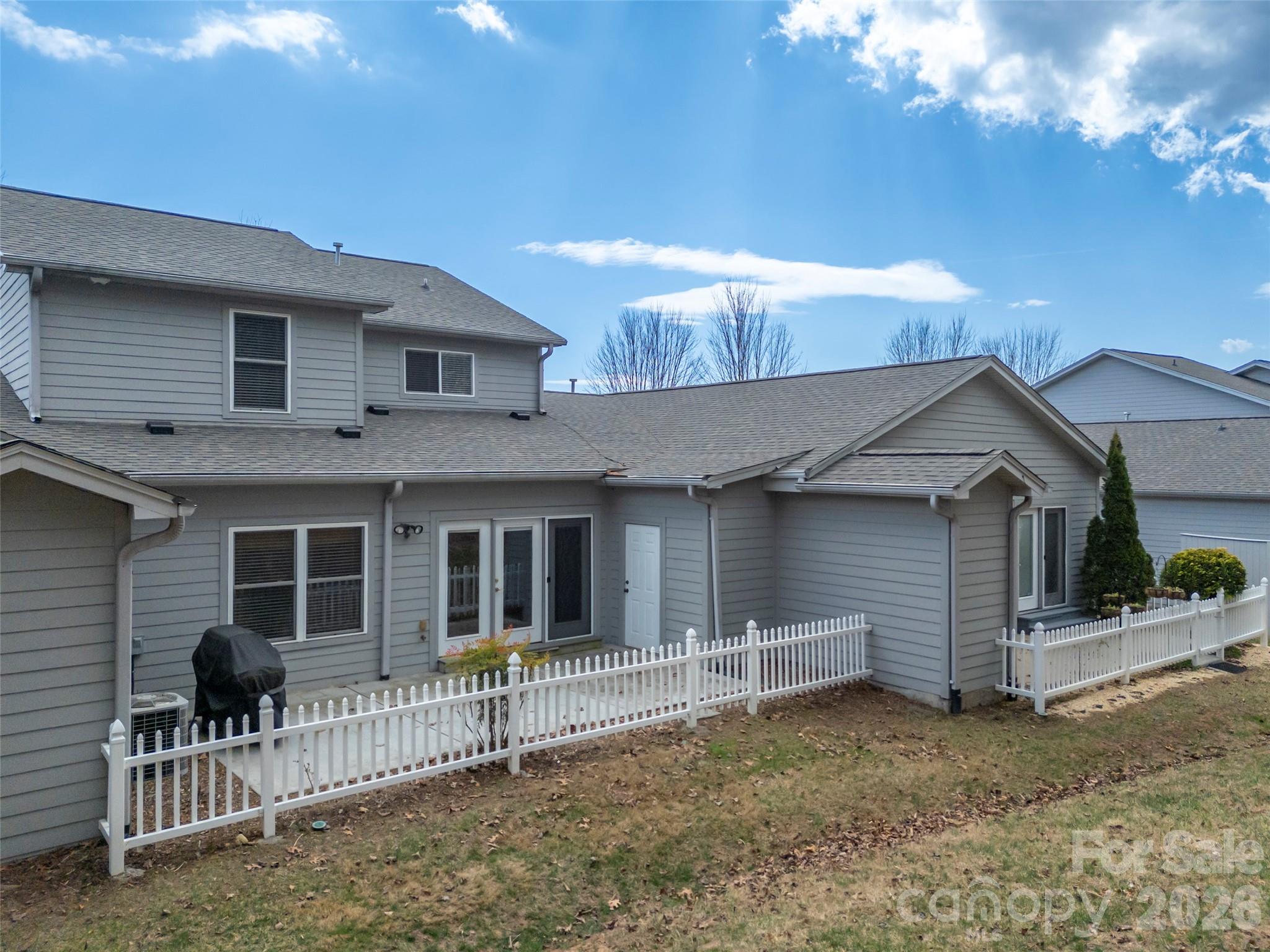 Royal Pines Village - Residential