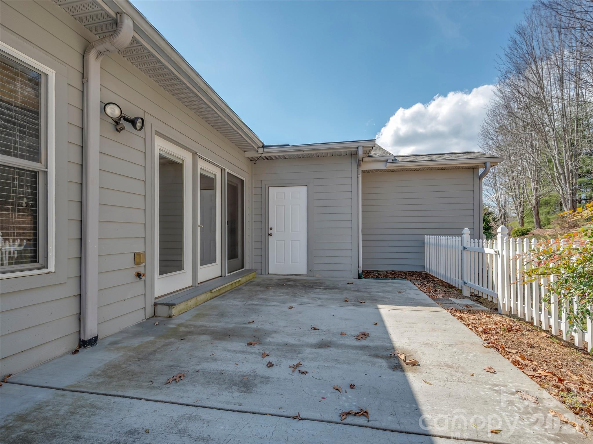 Royal Pines Village - Residential