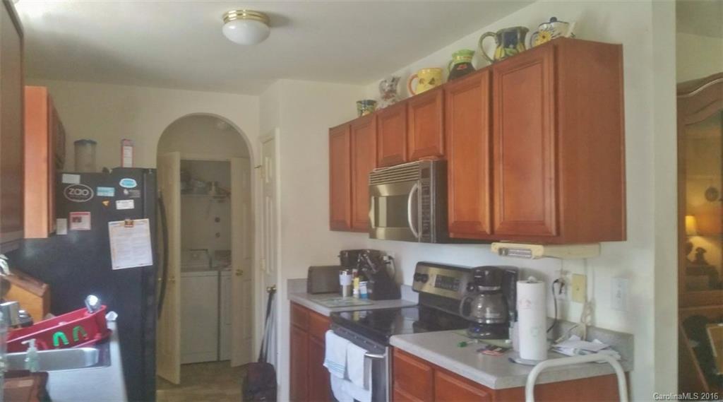 Oaks Of Broadway - Residential