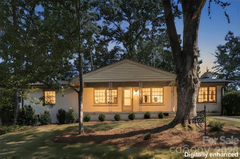 Photo of 1400 Lynhurst Drive, Gastonia, NC 28054 (MLS # 4426246)